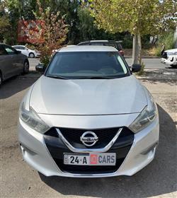 نيسان ماكسيما